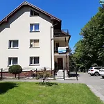 Goscinne Parkowa 1 *