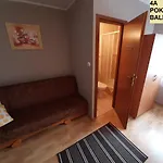 Goscinne Parkowa 1 *