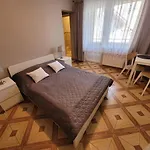 Goscinne Parkowa 1 בית אירוח