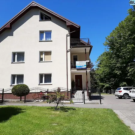 Goscinne Parkowa 1 *
