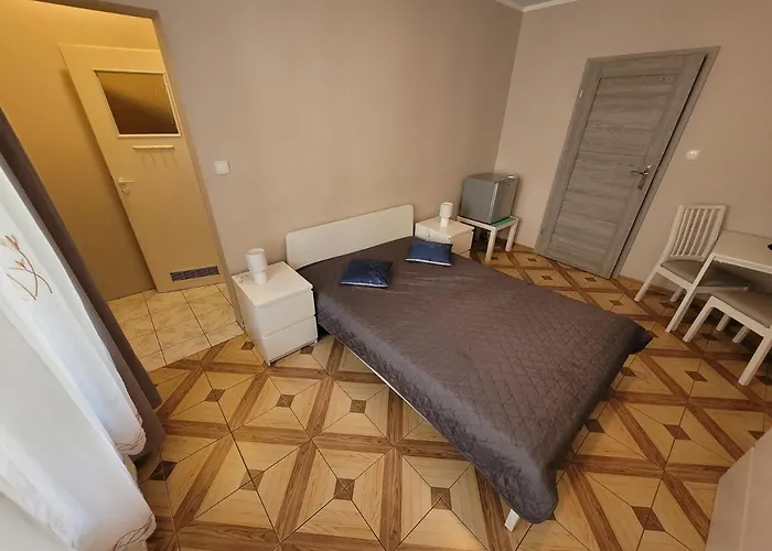 Goscinne Parkowa 1 Ubytování v soukromí *